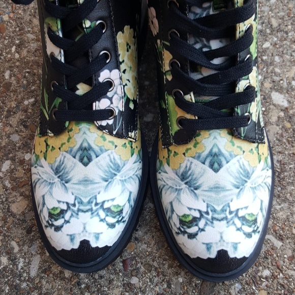 Steve Madden Floral Officer Combat Boots 7.5 - Picture 3 of 8